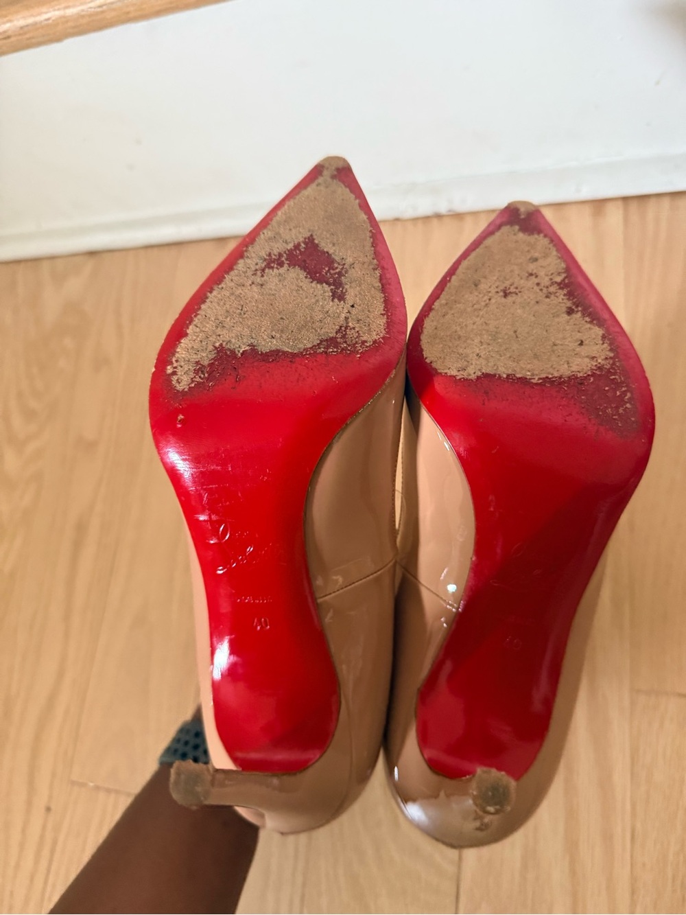 Christian Louboutin patent pigalle in nude calf. - Picture 5 of 6